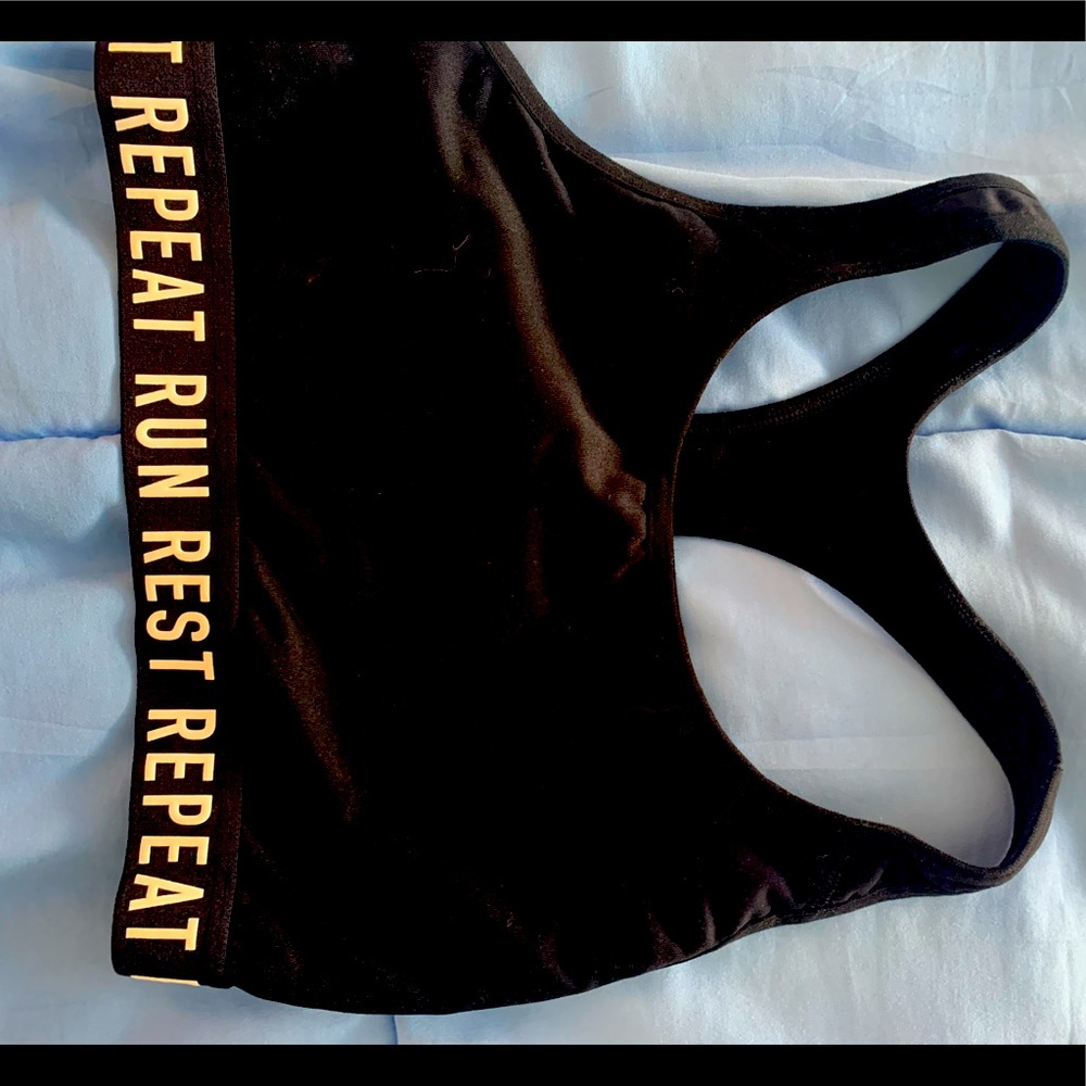Old Navy Active Women’s Sports Bra
